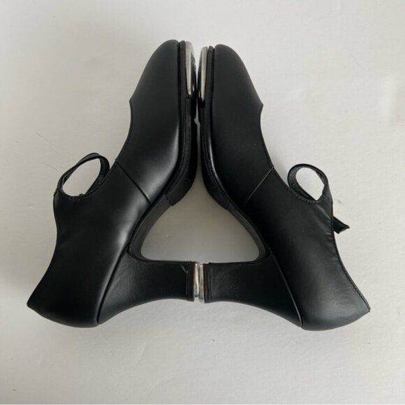 Capezio - Women's Manhattan Xtreme Tap Shoes - Black. Size: 4W. NIB. (1839) - Picture 7 of 16